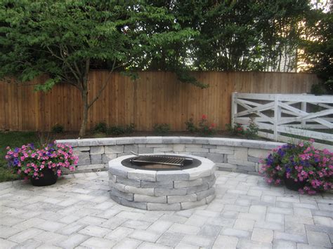 Paver Patio With Built In Firepit And Seating Wall Color Is Gettysburg