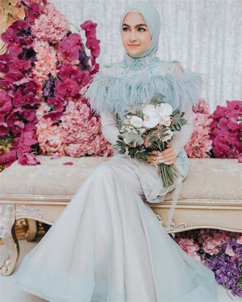 Check spelling or type a new query. Lihat gambar di sekitar majlis pertunangan pasangan ...