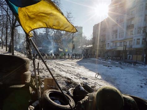 Ukrainian Protesters Battle Police