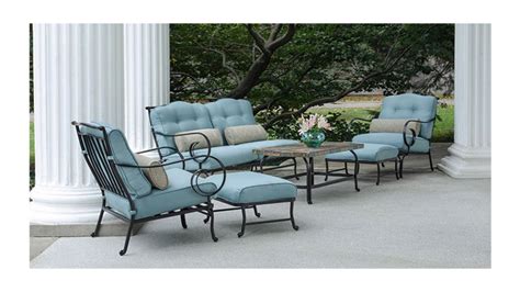 15 Best Wrought Iron Patio Furniture Pieces (2020) | Heavy.com