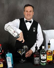 This guy is the tony robbins of bartending how to books. Barman - Wikipédia