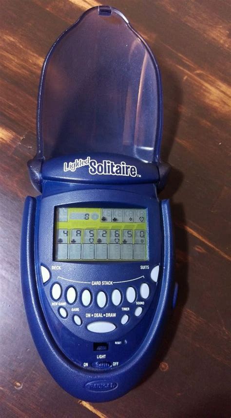 Solitaire Radica 2003 Flip Top Lighted Handheld Electronic Game Blue