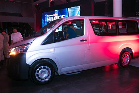 Presentación Del Nuevo Toyota Hiace 2020 Por Corporación Flores