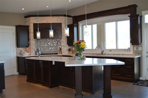 Ultra sleek kitchen design idea. New Classic Traditional Kitchen Designs - Traditional ...
