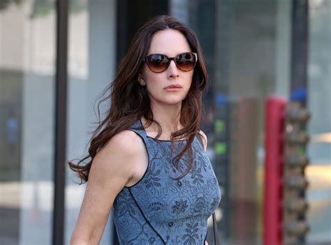 is victoria grayson really dead revenge s madeleine stowe tells all