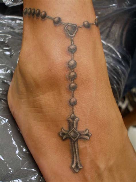 Awesome rosary beads tattoo on ankle. tatouage chapelet cheville - Bing Images | Wrist bracelet tattoo, Ankle bracelet tattoo, Rosary ...