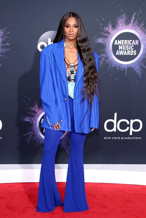 This one is slightly counterintuitive, because part of harry and meghan's problem with royalty was that they didn't have to work. American Music Awards 2019: Best Red Carpet Looks ...