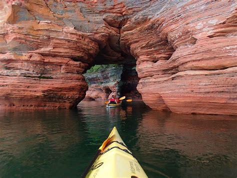 Facts About Kayaking The Apostle Islands That Ll Give You Wanderlust Apostle Islands Kayaking