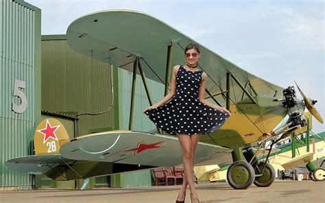 4k free download maria ryabushkina posing with a russian bi plane brunette aircraft dress