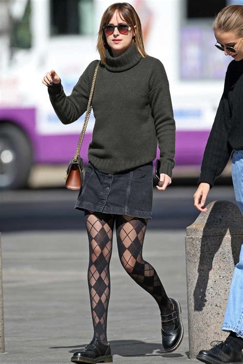 Celebrities Wearing Tights With Their Outfits