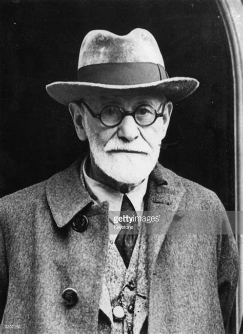 06 May 150 Years Since The Birth Of Sigmund Freud Com Imagens
