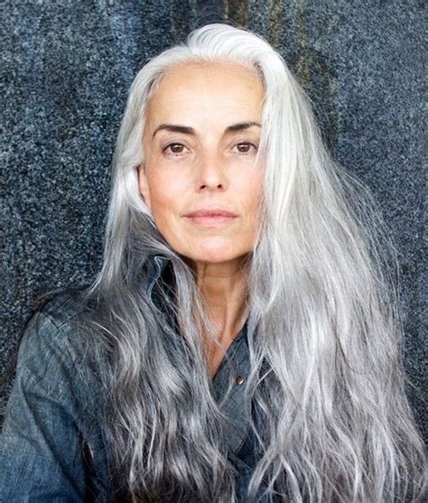 30 Stylish Gray Hair Styles For Short And Long Hair Part 17