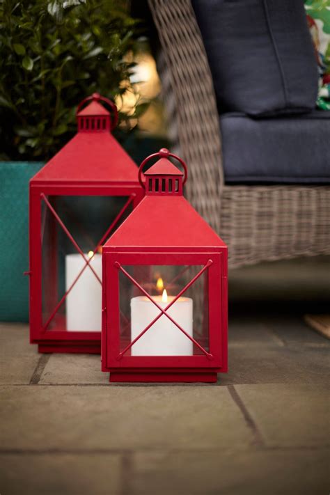 Patio string lights, icicle lights and mini lights are all popular outdoor party lighting options with numerous applications. Red metal outdoor decorative lanterns add the perfect ...