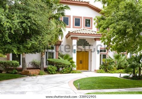 Entry Way Upscale Suburban House Stock Photo 338922905 Shutterstock