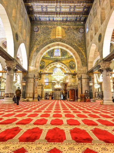 In fact, nearly every ceiling (in the five aisles) were different. Al Aqsa Interior | Mosque, Jerusalem and Islamic architecture