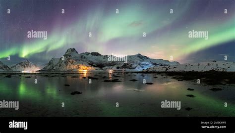 Lofoten Northern Lights Stock Photo Alamy