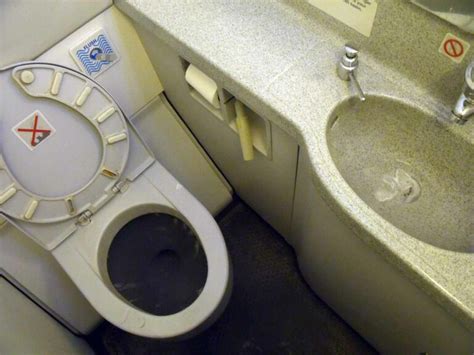 Ryanair Toilet Fee Budget Airline Plans To Add Pay Toilets To Their Planes