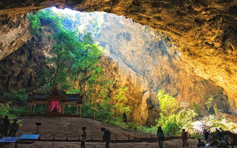 We did not find results for: Phraya Nakhon Cave 2017