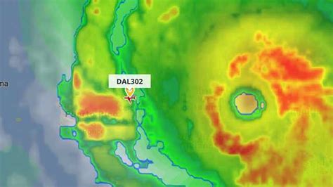 Delta Jet Bound For New York Flies Through Hurricane Irma