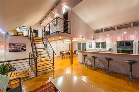 Stylish Contemporary Loft Home In New Hampshire
