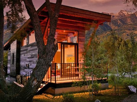 Enjoy our rv rentals at our jackson hole cabins for your yellowstone vacation near snow king mountain, ski butlers, jackson hole mountain resort, and much more! Fireside Resort luxury ski cabins in Jackson Hole
