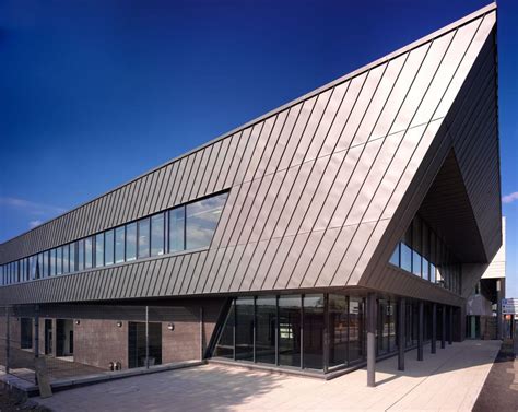 Bolton live went to investigate. Bolton College - Building, Construction, Engineering ...