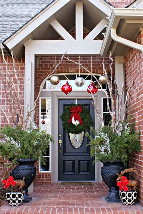 50 Stunning Christmas Porch Ideas Christmas Decorating Style Estate