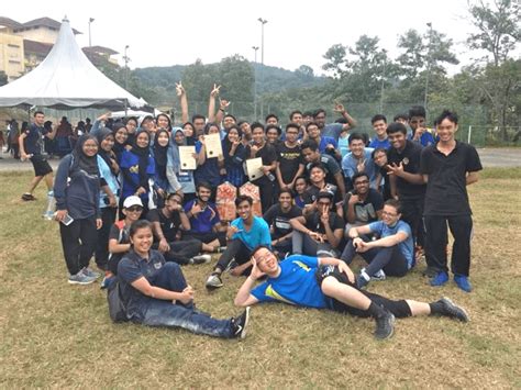 Perbezaan yang paling ketara antara program asasi dan matrikulasi dengan program diploma adalah tempoh masa pengajian. KDSE SPORTS DAY Rapatkan Pelajar SPACE (diploma dan asasi ...
