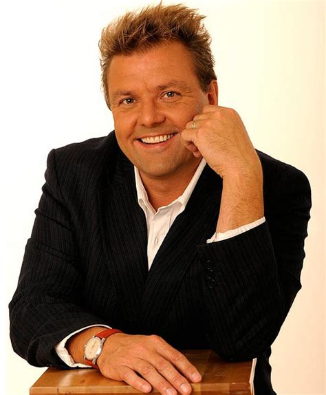 Homes under the hammer's martin roberts was rushed to a&e as his serious condition spread. Forum | Homes under the hammer by Jackfath | Planet Swans