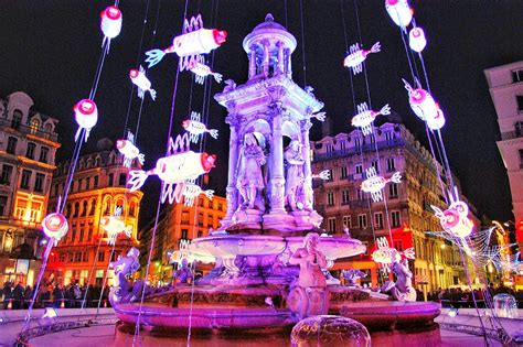 Light la abbreviation meaning defined here. Experience the Fête des Lumières in Lyon this winter ...