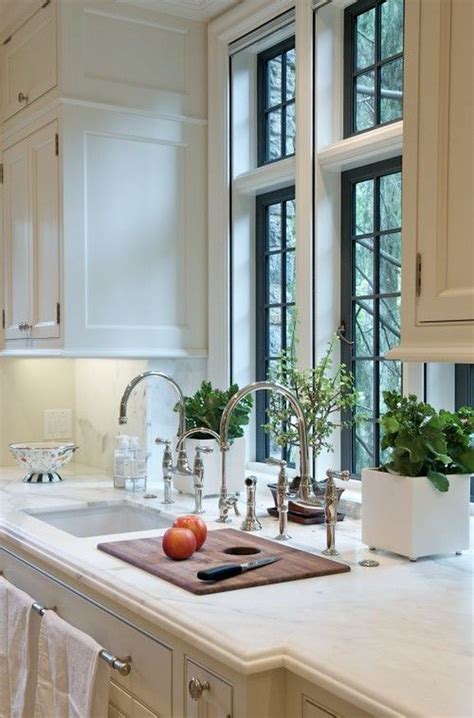 Draw the eye upward when all else fails in visually enlarging a small bath. 30+ Impressive Black Window Frames Ideas | Kitchen sink ...