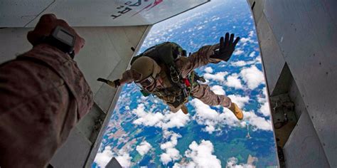 A Navy Seal Explains Why He Wont Skydive