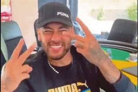 brazilian soccer star neymar backs bolsonaro ahead of sunday vote new straits times malaysia