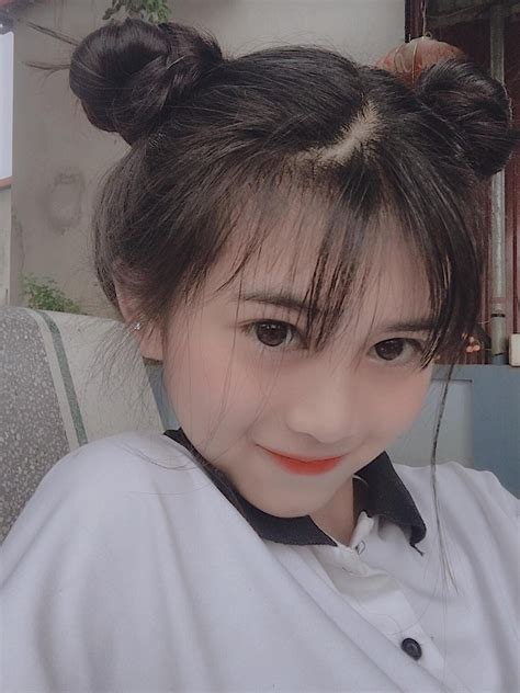 Pin Oleh Vĩnh Hoàng Thiên Di Dáng đẹp Girl Xinh Gaya Rambut Lucu