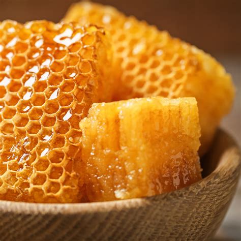 Raw Honeycomb 220gr B Honeygr Honey And Bee Products Thessaloniki