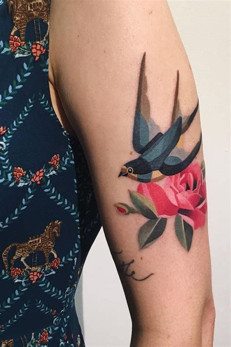 Swallow Tattoo © Tattoo Artist Sasha Unisex 💕💕💕💕 Modern Tattoos Unique
