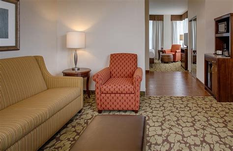 Hilton Garden Inn New Orleans French Quartercbd Rooms Pictures And Reviews Tripadvisor
