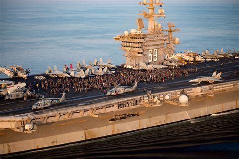 Uss Dwight D Eisenhower Cvn 69 Aircraft Carrier Us Navy