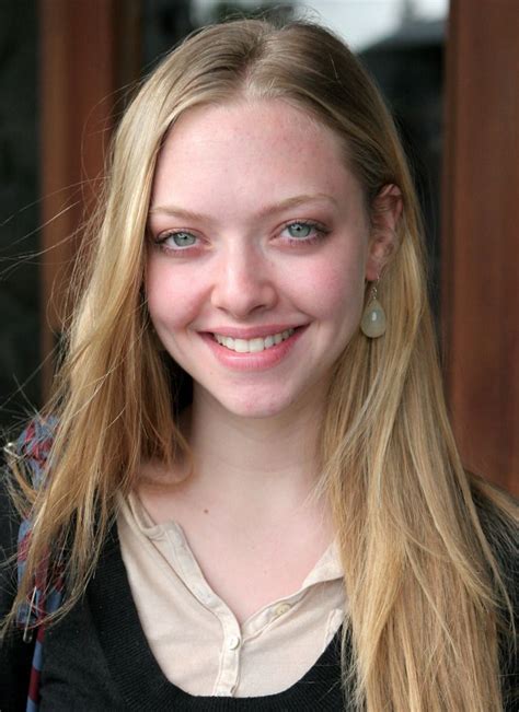 Photos Stars Who Look More Beautiful Without Makeup Celebs Without Makeup Amanda Seyfried