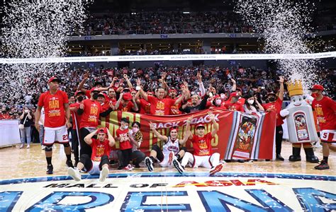 Ginebra leaves Governors’ Cup script untouched, shuts down Meralco to