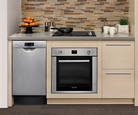 While there is no standard size for apartment stoves, they are typically smaller in size such as 24 or 20 wide. 4 high-end appliances for small, luxurious kitchens ...