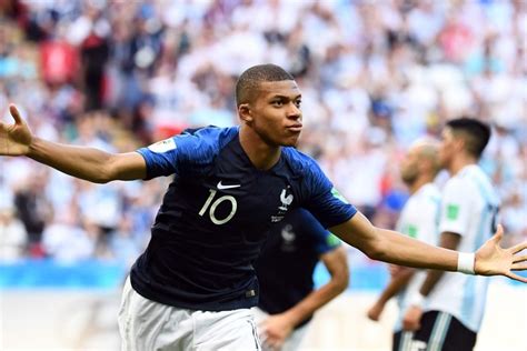 €160.00m * dec 20, 1998 in paris, france Meet Kylian Mbappé, the boy from the burbs who made soccer ...