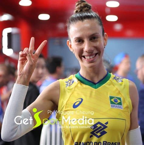 Contando com o retorno de natália, a seleção brasileira feminina de vôlei venceu a holanda por 3 sets a 0, com parciais de 25/19, 25/19 e 25/20, neste Macrís Carneiro - Home | Facebook