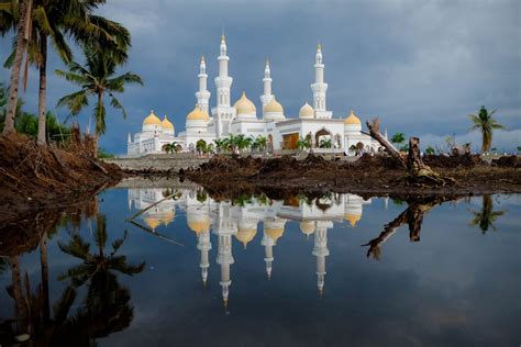 Where cotabato got its name.in malay, kota/kuta means town/fort/city. The Grand Mosque in Cotabato City | SOCCSKSARGEN ...