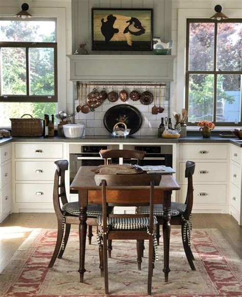 Pin By Janie B On Cozy Kitchens Shaker Style Kitchens Dining Room