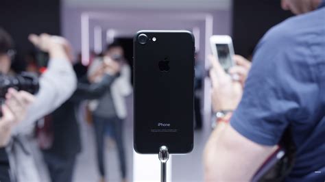 We've got the new jet black iphone 7 and black iphone 7 plus and you know we're unboxing them! Apple iPhone 7 jet black vs. matte black: PHOTOS ...