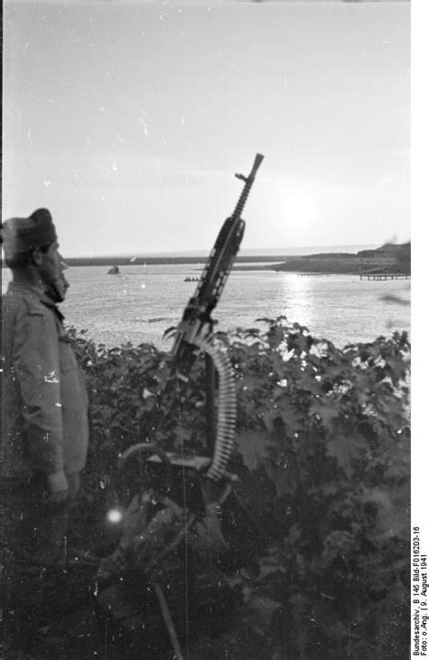 Photo Czechoslovakian Made Machine Gun Zb 53 Vz 27 Mg 37t In