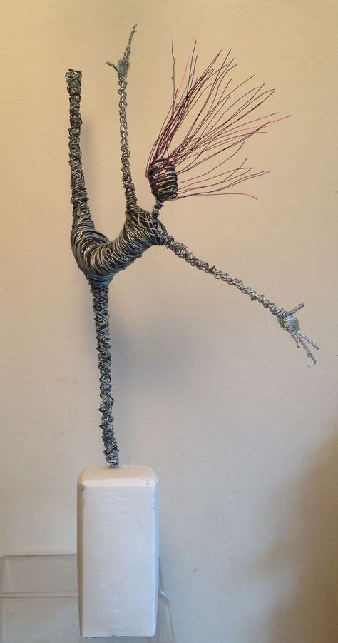 250 Wire Sculpture Ideas Wire Sculpture Wire Art Wire Crafts