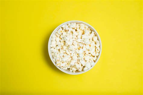 How To Get Burned Popcorn Smell Out Of A Microwave Popsugar Home Healthy Popcorn Best Popcorn