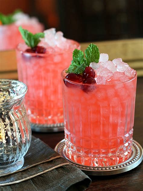Festive Holiday Drinks For Christmas And New Years Eve Recipe Pocket